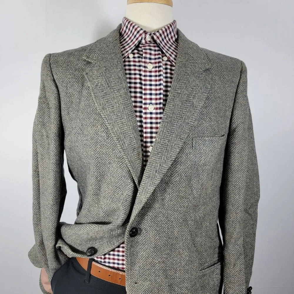 VTG Austin Manor Men's Tweed Sport Coat Blazer Two Button Gray‎ Herringbone 46L